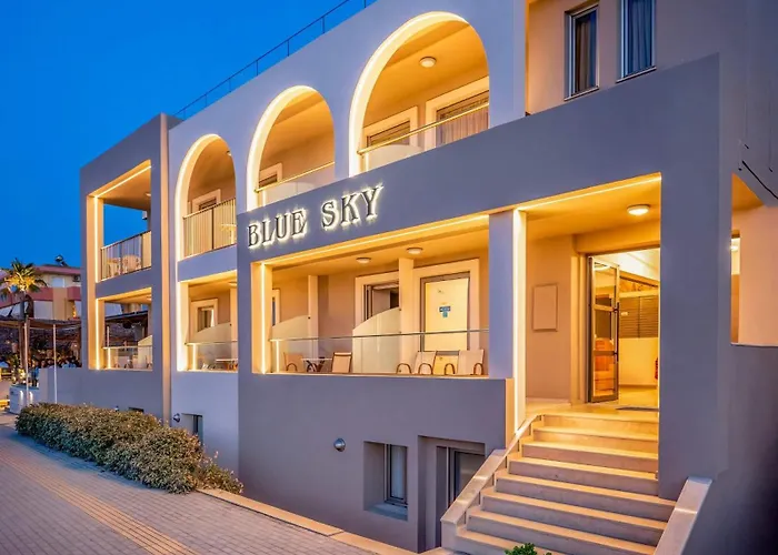 Blue Sky Aparthotel 3*