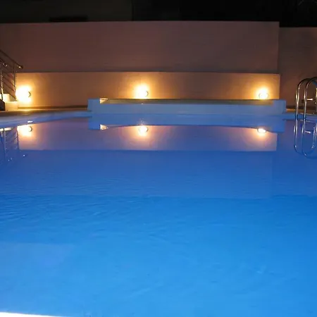 Blue Sky Aparthotel