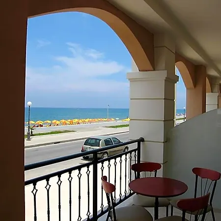 Blue Sky Apart Otel