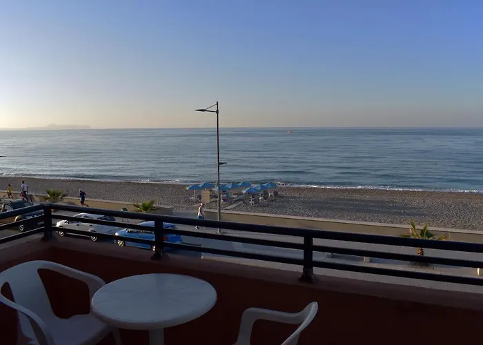 Ξενοδοχείο με διαμερίσματα Blue Sky